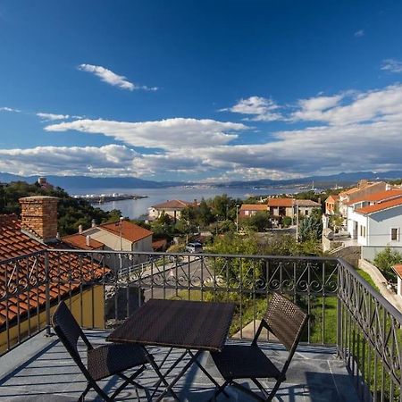 Villa Ajda - Green Room Omišalj Kültér fotó