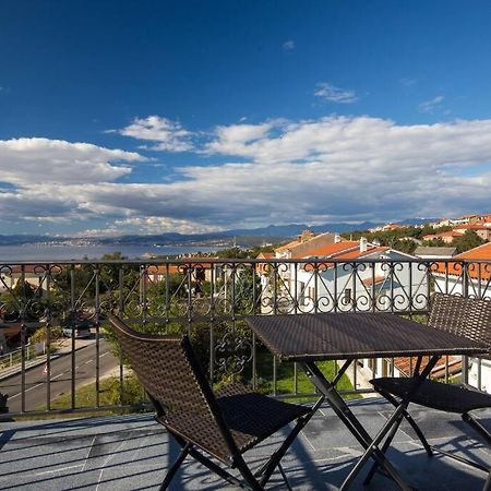 Villa Ajda - Green Room Omišalj Kültér fotó