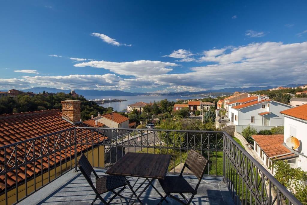 Villa Ajda - Green Room Omišalj Kültér fotó